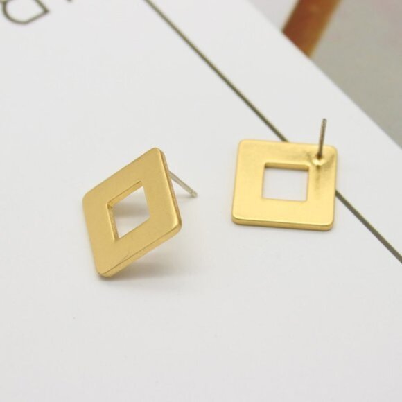 Madewell Gold Square Studs Earrings - Picture 2 of 5